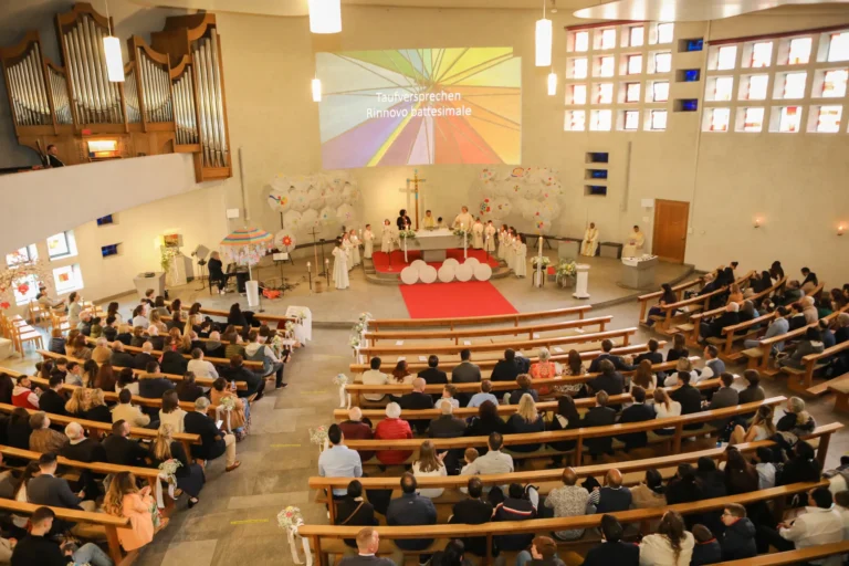 GOTTESDIENSTE WÄHREND DER KIRCHENSANIERUNG